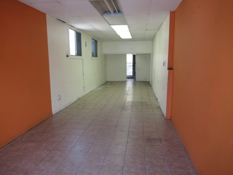 8414-8422 State St, South Gate, CA à louer - Photo du bâtiment - Image 2 de 4