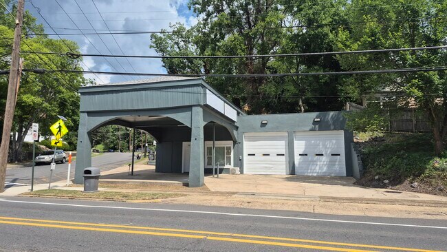 Plus de détails pour 340 Park Ave, Hot Springs, AR - Local d'activités à louer
