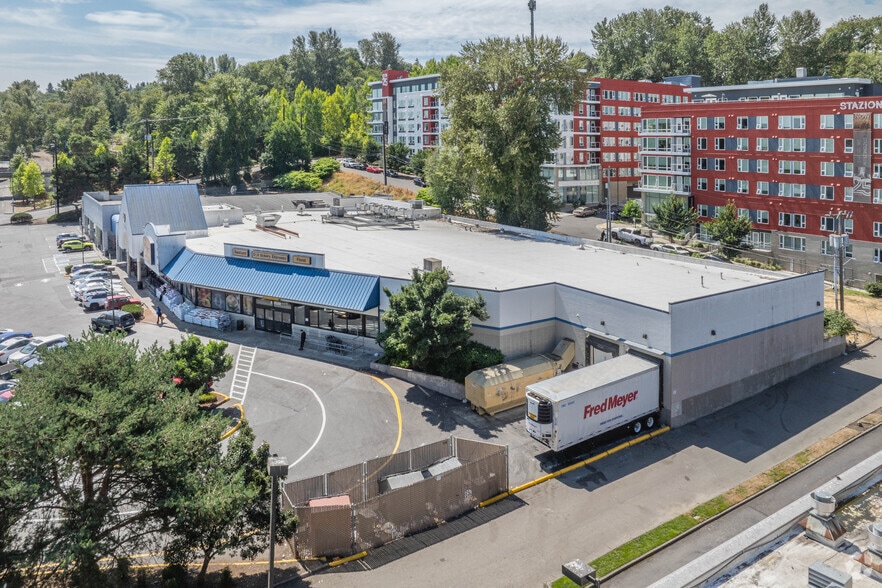2701-2711 Rainier Ave S, Seattle, WA à louer - Photo du bâtiment - Image 2 de 3