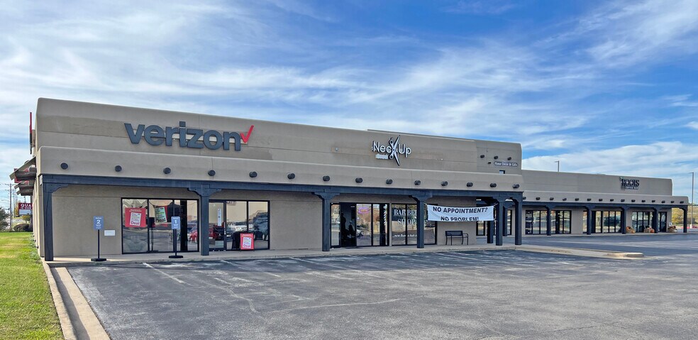 1645 W Republic Rd, Springfield, MO à louer - Photo du bâtiment - Image 1 de 14