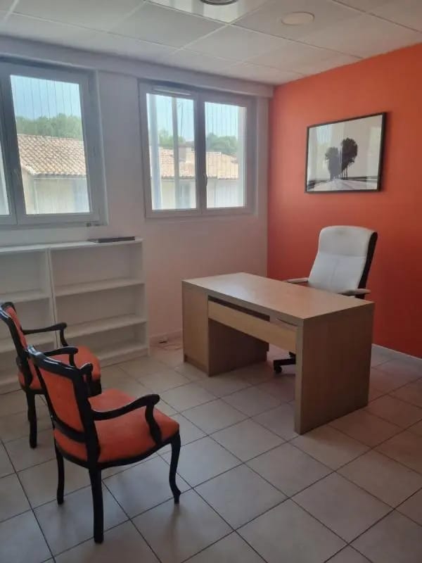 68 Avenue De Saint Julien, Marseille for lease Primary Photo- Image 1 of 10