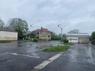 Plus de détails pour Local d'activités à louer