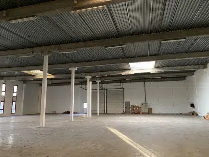 Industrial in Éragny for lease - Building Photo - Image 2 of 16