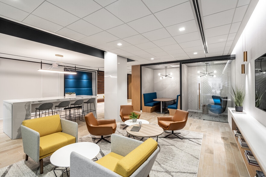 4350 N Fairfax Dr, Arlington, VA for lease - Interior Photo - Image 3 of 9