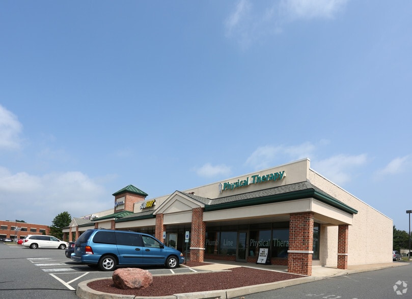 955 Benjamin Franklin Hwy, Douglassville, PA à louer - Photo du bâtiment - Image 2 de 12