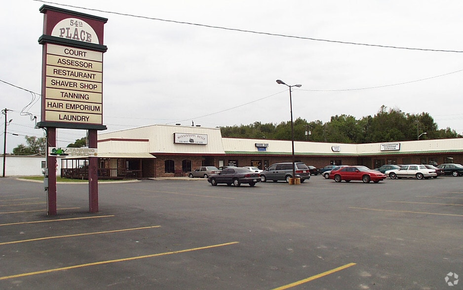 2170-2198 E 54th St, Indianapolis, IN for lease - Building Photo - Image 3 of 6