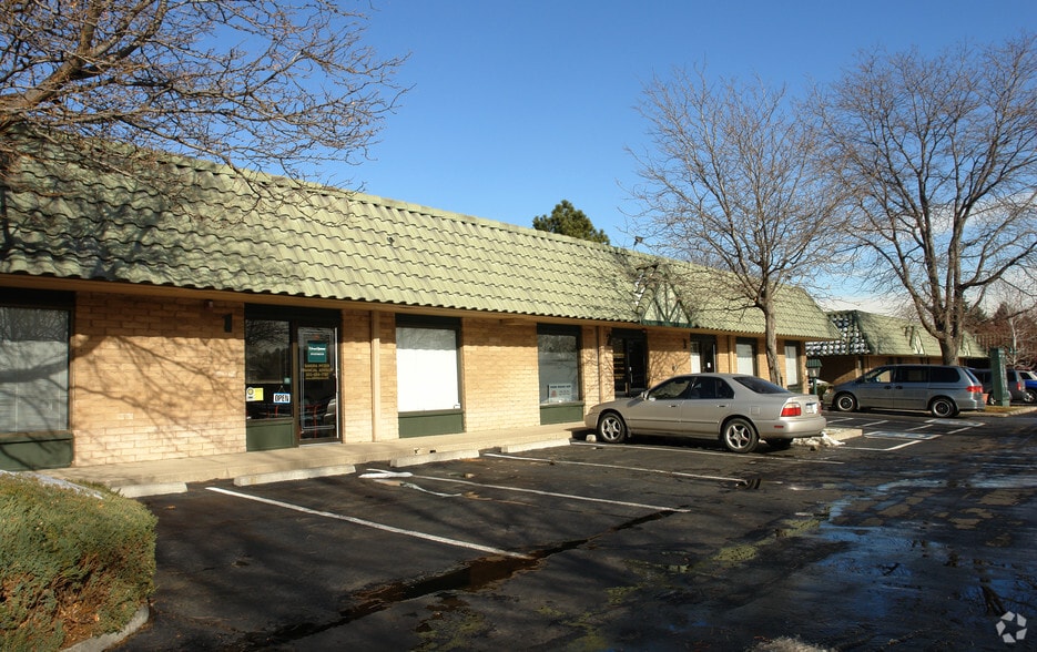 6565 W Jewell Ave, Lakewood, CO à louer - Photo du bâtiment - Image 3 de 25