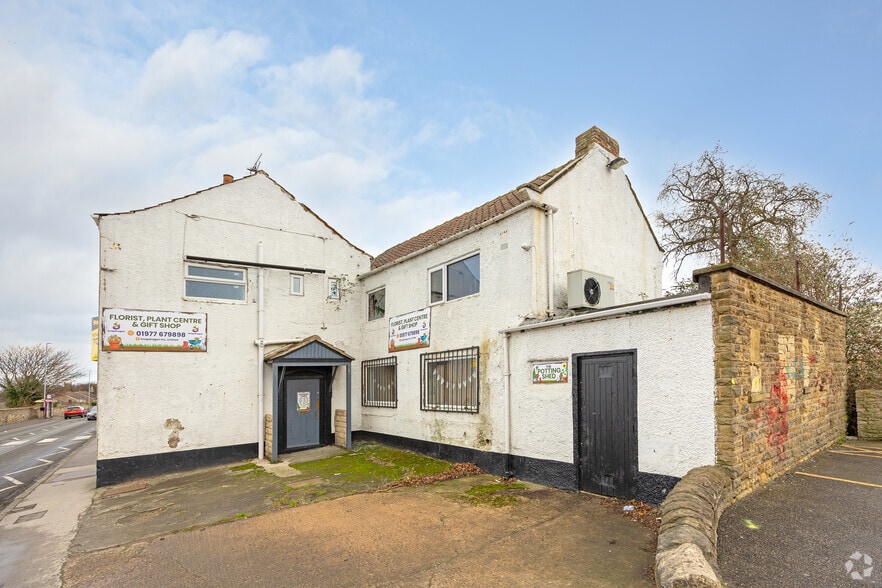 14 Hill Top, Knottingley à louer - Photo du bâtiment - Image 1 de 3