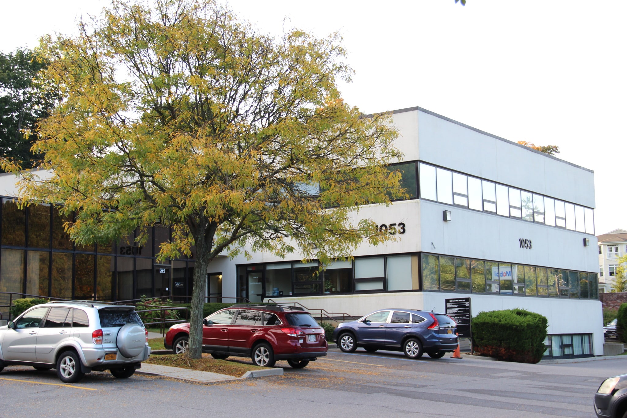 1053-1055 Saw Mill River Rd, Ardsley, NY for lease Primary Photo- Image 1 of 7