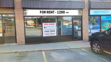 469-499 Dundas St W, Quinte West, ON à vendre Photo du b timent- Image 1 de 13