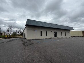 1950 Wise Dr, Dothan, AL for lease Building Photo- Image 2 of 10
