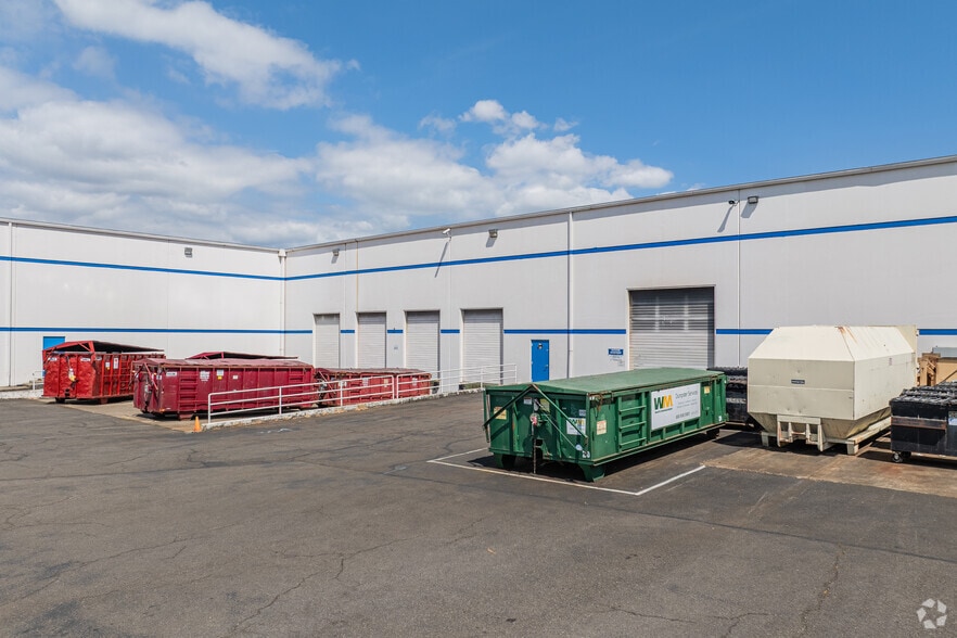 1459 NW Sundial Rd, Troutdale, OR for lease - Building Photo - Image 2 of 5