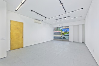 6918 Melrose Ave, Los Angeles, CA for lease Interior Photo- Image 2 of 4