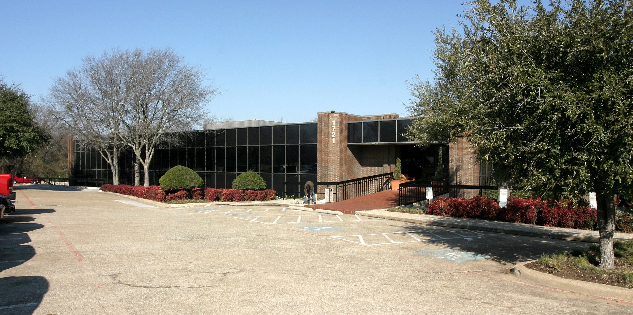 1721 W Plano Pky, Plano, TX à louer Photo principale- Image 1 de 15