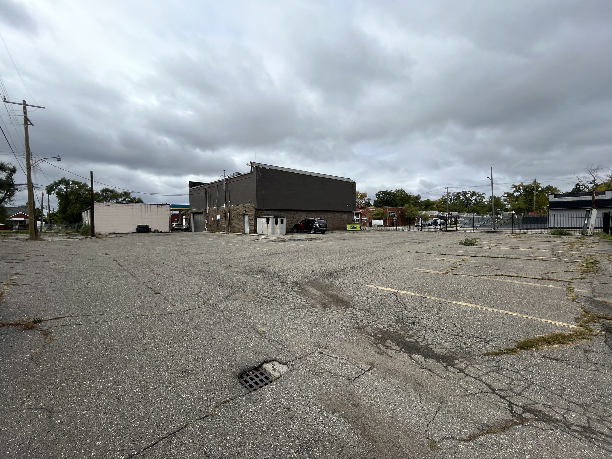 1228 7 Mile Rd, Detroit, MI for sale Building Photo- Image 1 of 1