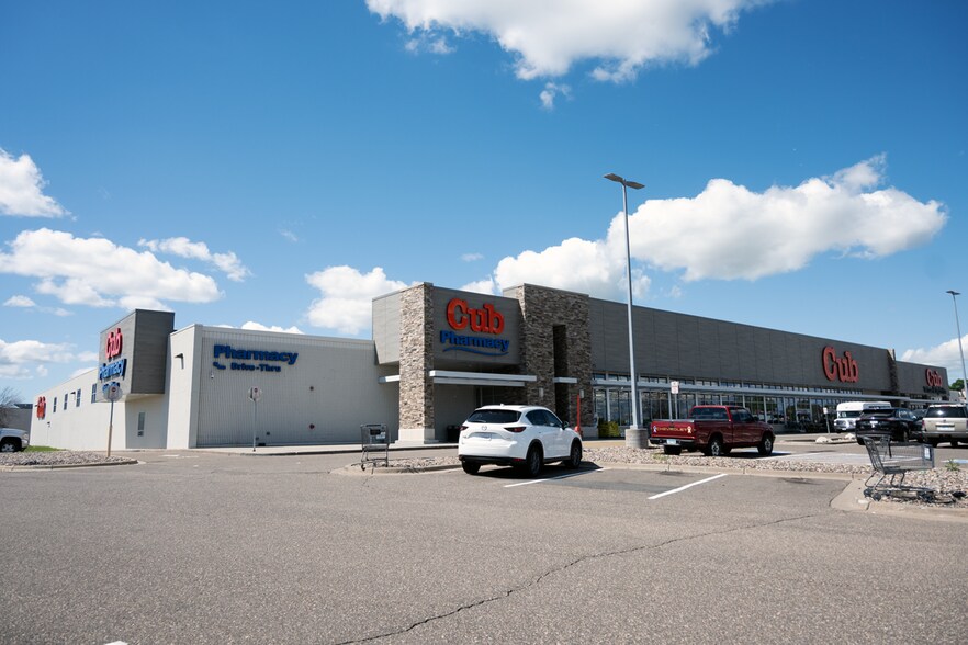 7009-7191 N 10th St, Oakdale, MN à louer - Photo du bâtiment - Image 3 de 10