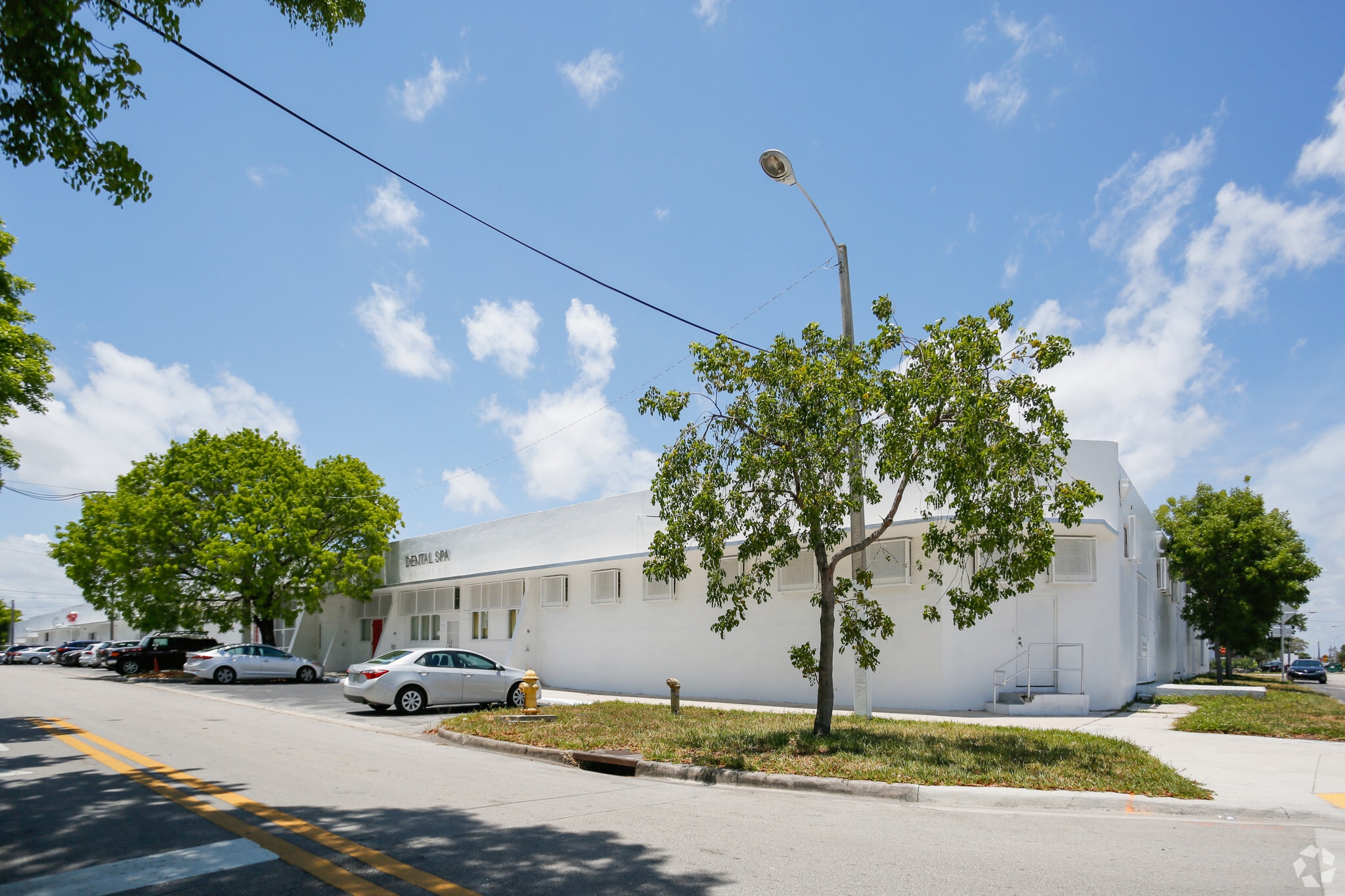 301-395 NE 59th St, Miami, FL for lease Primary Photo- Image 1 of 91