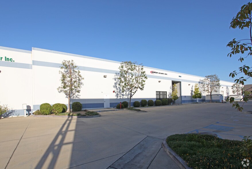 1656 W Orange Grove Ave, Pomona, CA à louer - Photo du bâtiment - Image 2 de 2