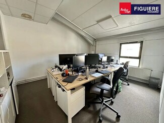 Plus de détails pour 9 Rue De La Carraire, Venelles - Bureau à louer