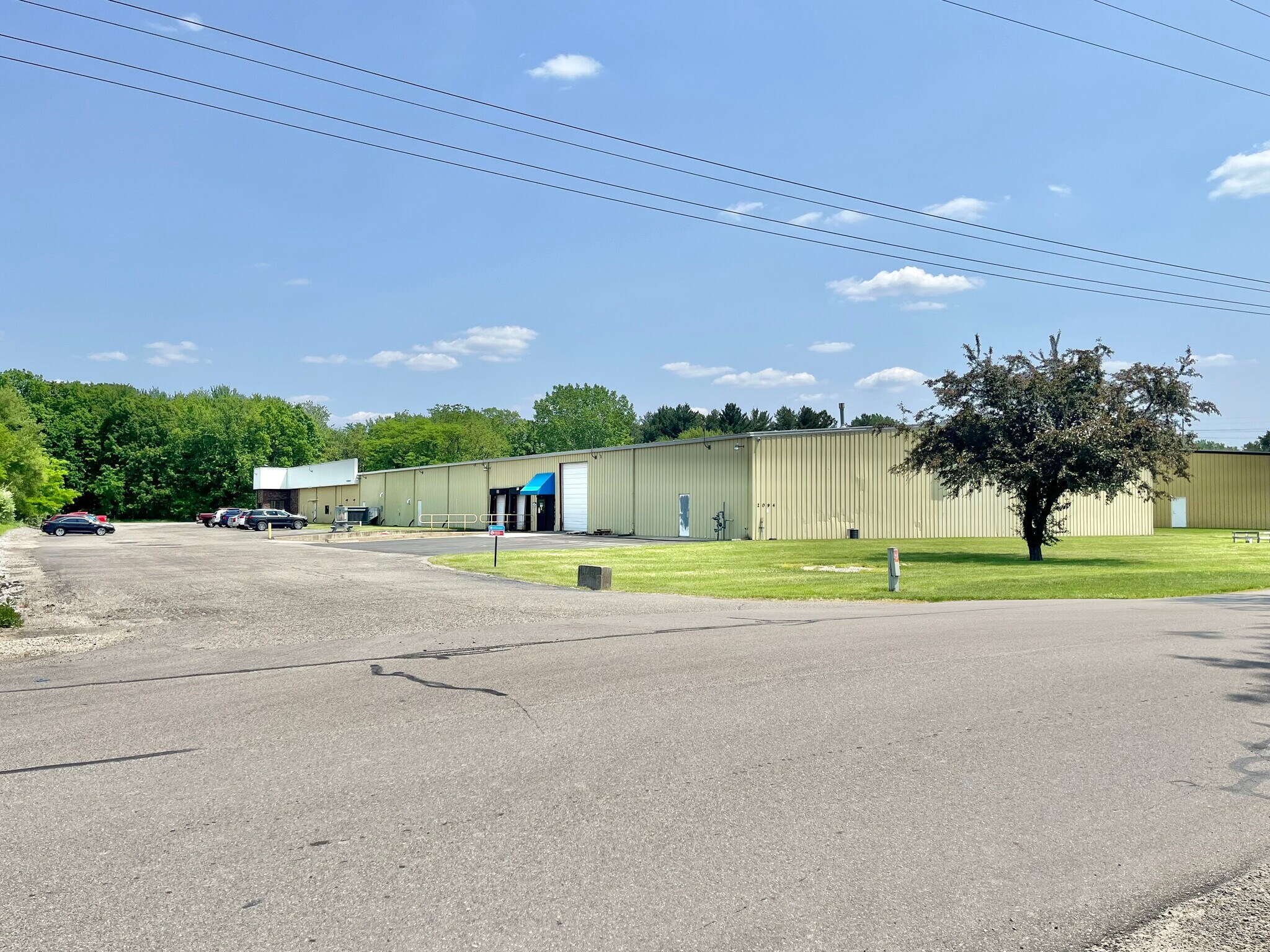 2094 N Boeing Rd, Warsaw, IN à vendre Photo du bâtiment- Image 1 de 6
