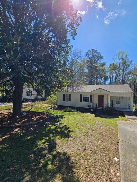 4175 Chamblee Tucker Rd, Doraville, GA à vendre - Photo du bâtiment - Image 2 de 3