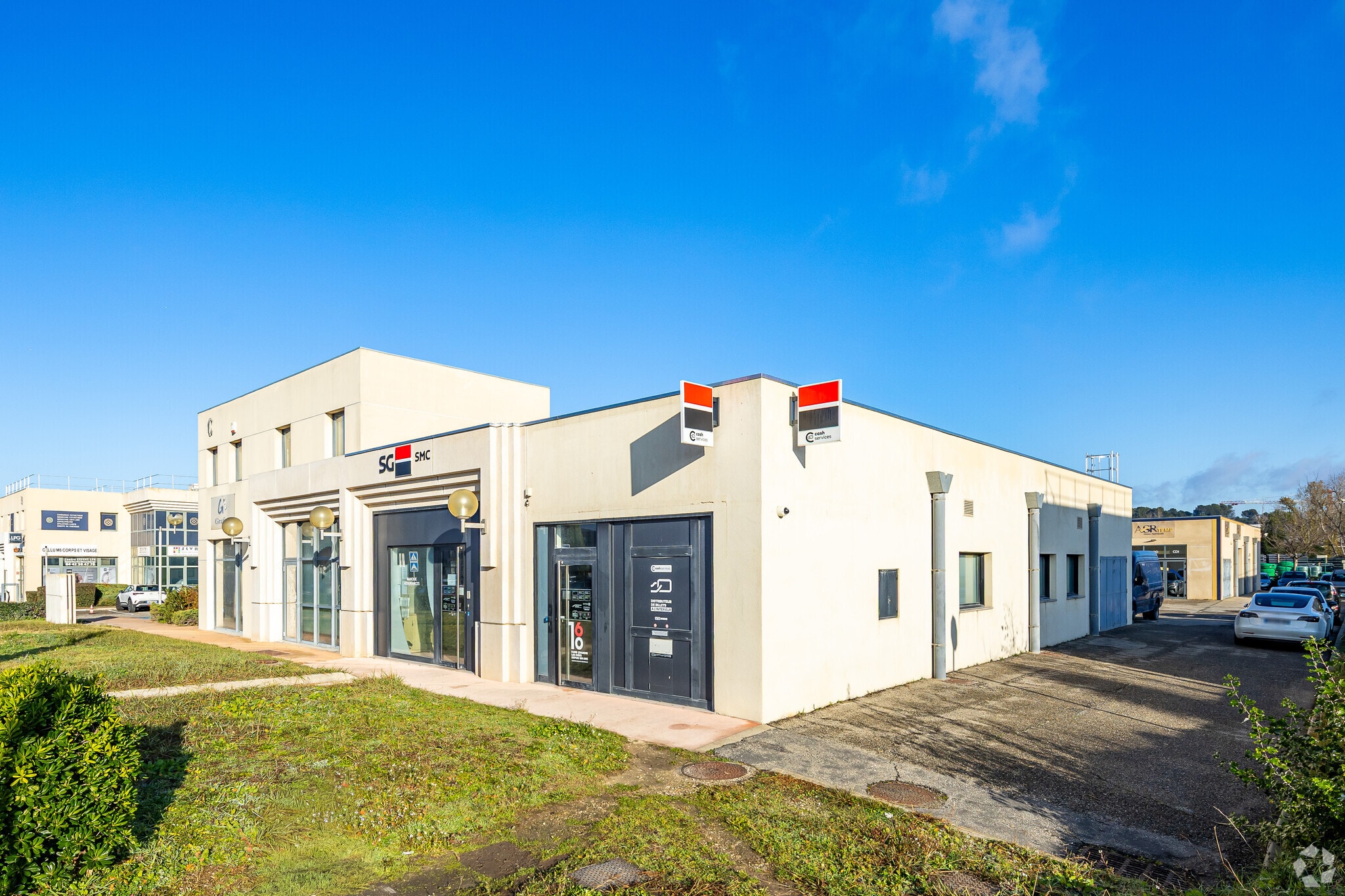 415 Rue Claude Nicolas Ledoux, Aix-en-Provence for lease Primary Photo- Image 1 of 3