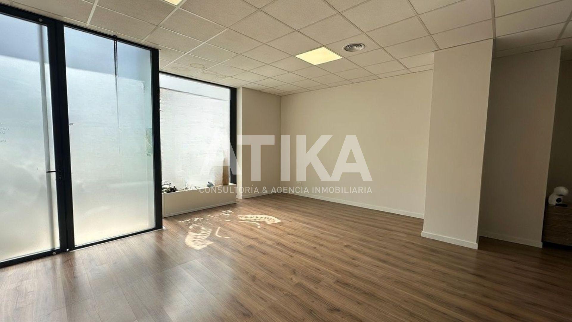 Retail in Ontinyent, Valencia for lease Interior Photo- Image 1 of 16