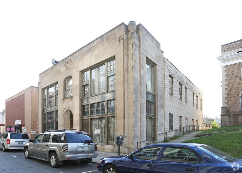 20-24 Washington St, New Britain, CT à louer - Photo du bâtiment - Image 3 de 4