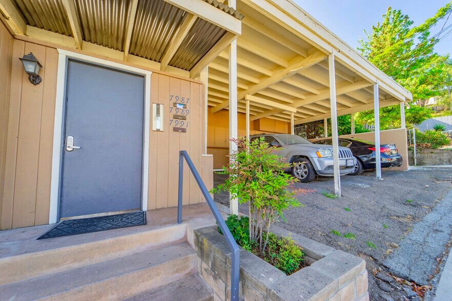 7987 Normal Ave, La Mesa, CA à vendre - Photo du bâtiment - Image 2 de 15