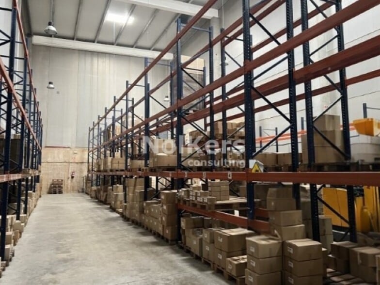 Industrial in Viladecans, Barcelona for lease - Interior Photo - Image 3 of 4