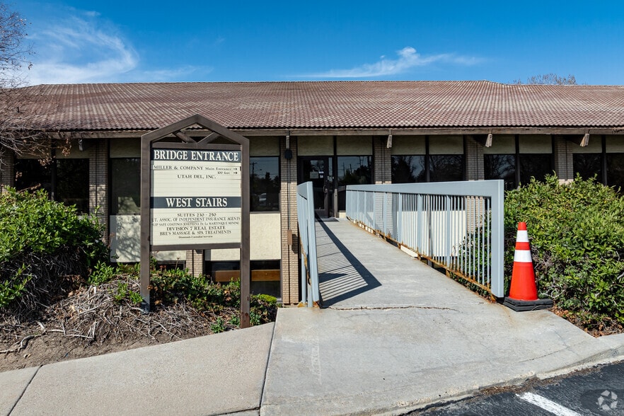 4885 S 900 E, Salt Lake City, UT for sale - Primary Photo - Image 1 of 71