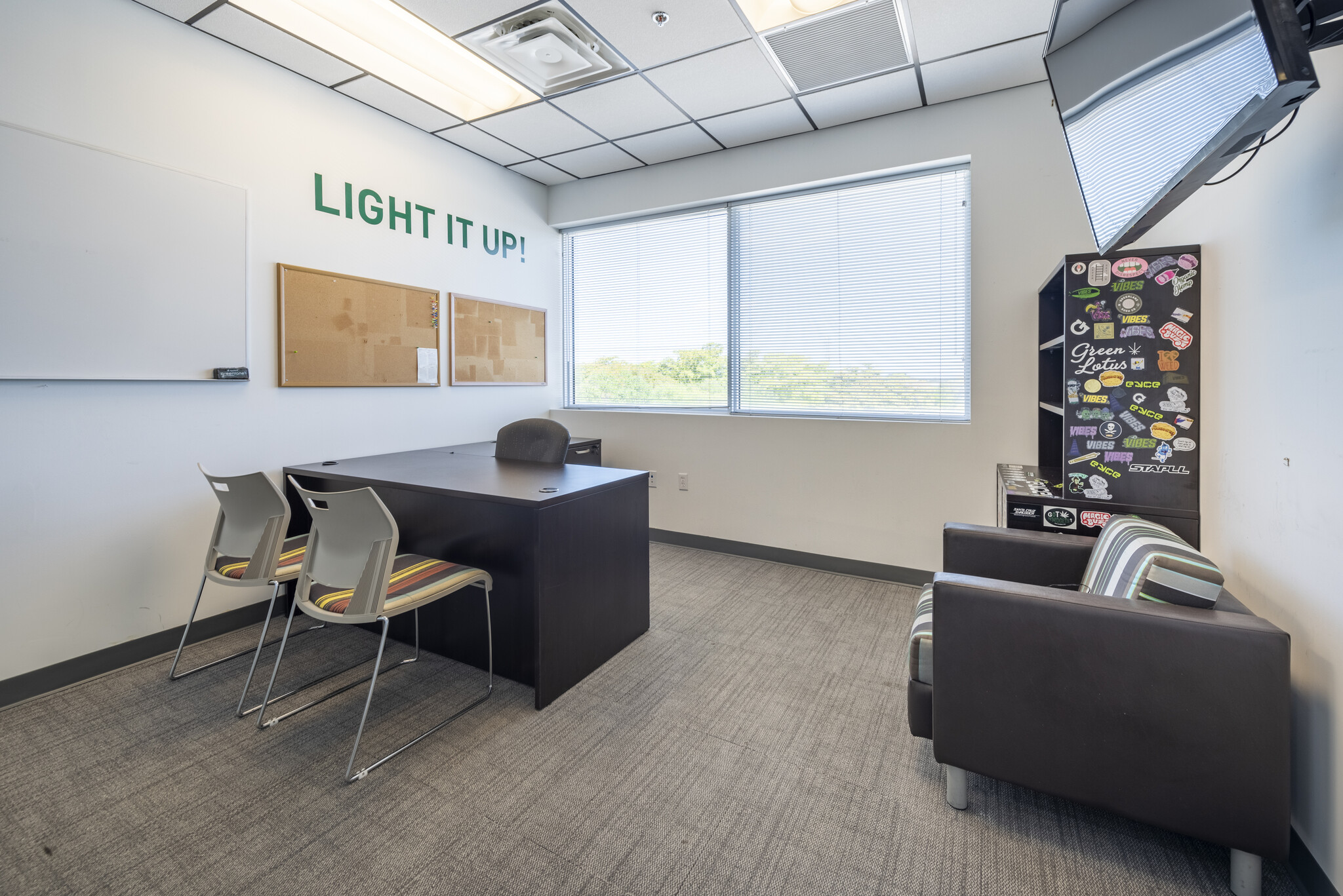 1095 Broken Sound Pky, Boca Raton, FL for lease Interior Photo- Image 1 of 3