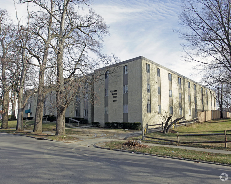 2030-2036 Catalpa Dr, Dayton, OH for sale - Primary Photo - Image 1 of 11