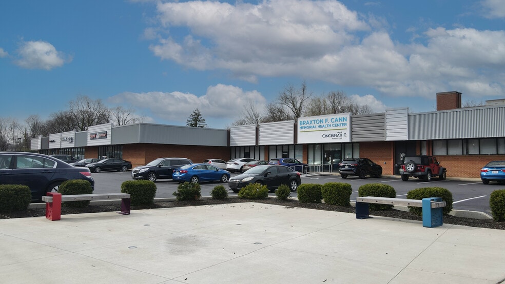 5810-5812 Madison Rd, Cincinnati, OH for lease - Primary Photo - Image 1 of 3