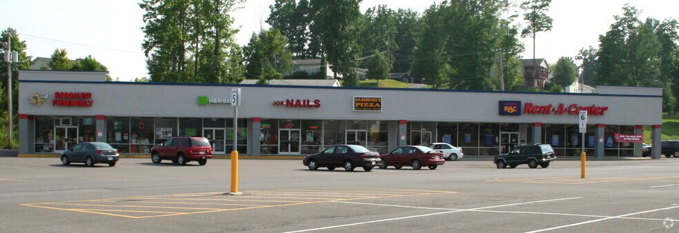 1000-1032 Wal St, Summersville, WV à louer - Photo du bâtiment - Image 2 de 17