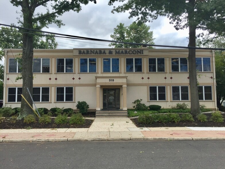 315 Lowell Ave, Mercerville, NJ for sale - Building Photo - Image 1 of 17