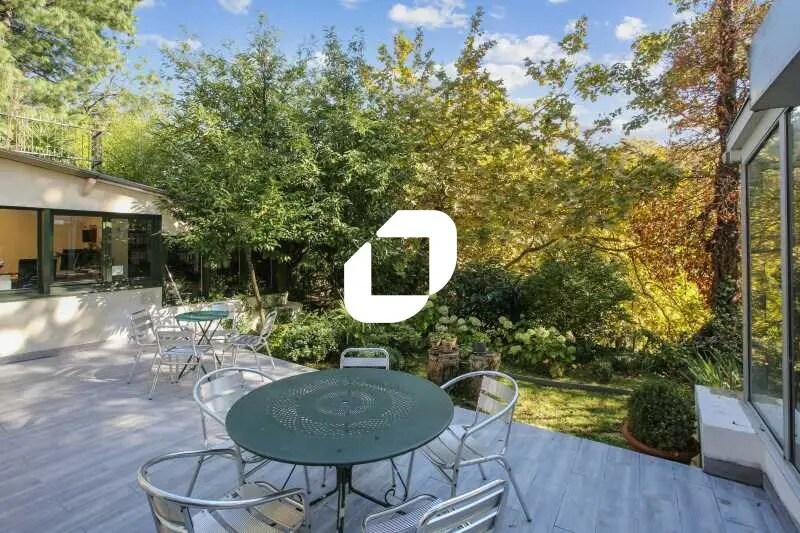 Bureau dans Neuilly-sur-Seine à louer Photo du bâtiment- Image 1 de 7