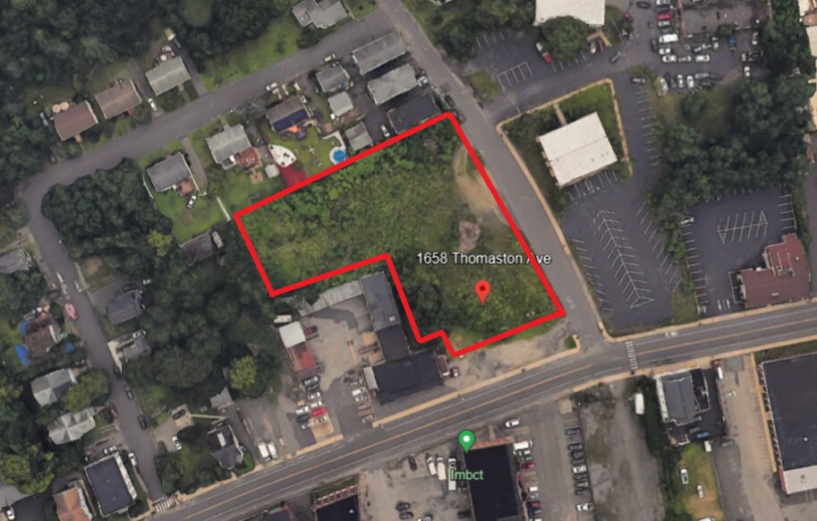 1658 Thomaston Ave, Waterbury, CT à vendre - Photo du bâtiment - Image 1 de 2