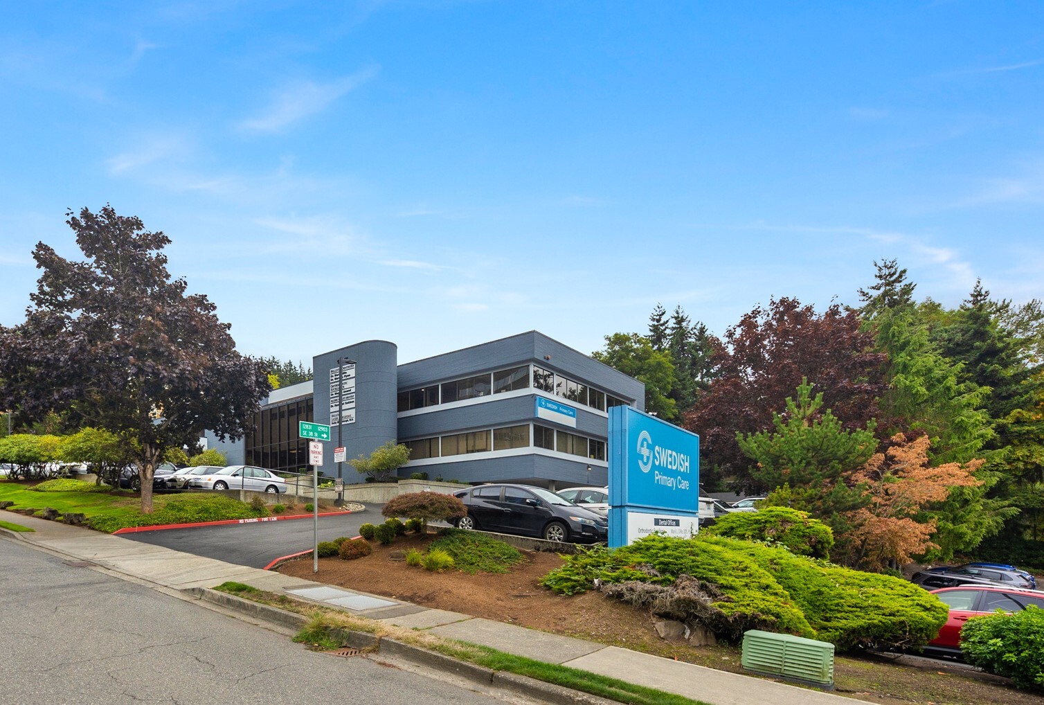 12917 SE 38th St, Bellevue, WA for lease Primary Photo- Image 1 of 7
