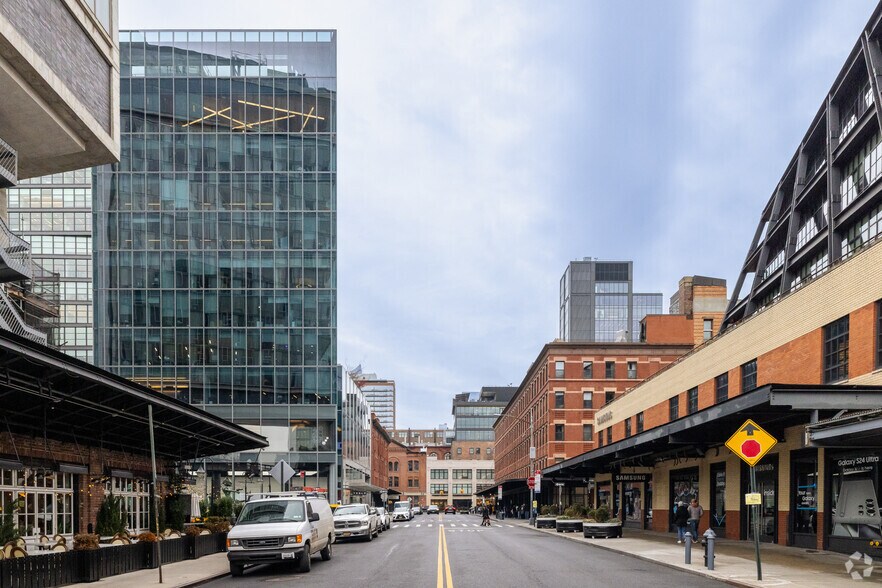 860 Washington St, New York, NY for lease - Building Photo - Image 2 of 7