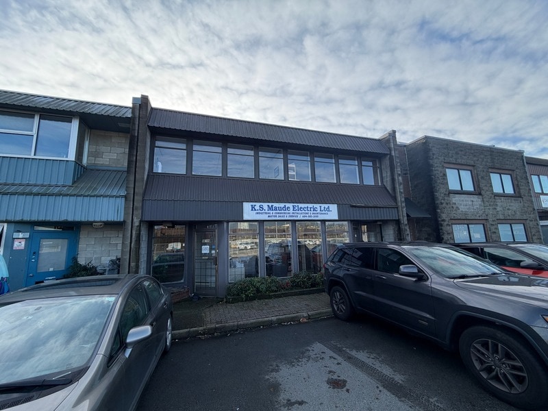 1479 Dominion St, North Vancouver, BC à louer Photo du bâtiment- Image 1 de 2