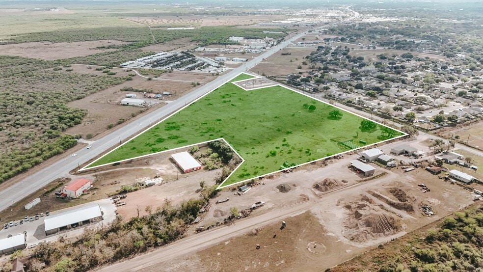 Navarro, Victoria, TX à vendre - Photo du bâtiment - Image 3 de 10