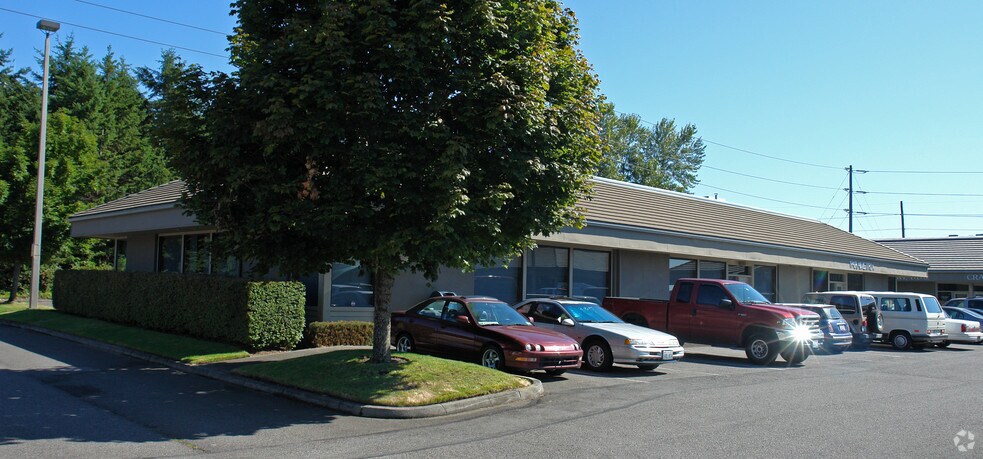 2102 N Pearl St, Tacoma, WA for lease - Building Photo - Image 2 of 6