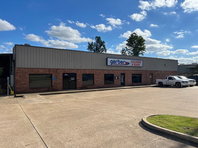 2575 E 70th St, Shreveport, LA à vendre - Photo du bâtiment - Image 1 de 3