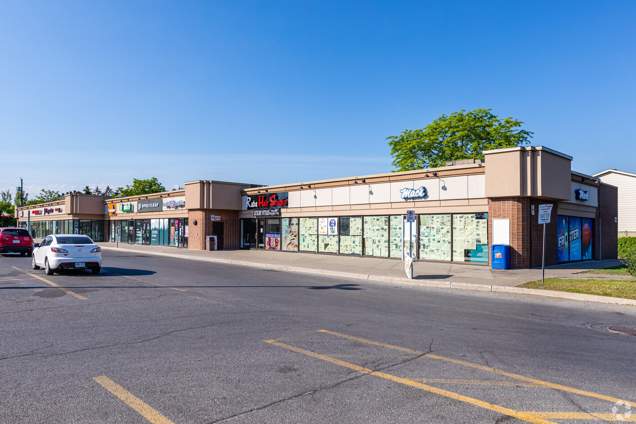 888 Meadowlands Dr, Ottawa, ON à vendre Photo du bâtiment- Image 1 de 1