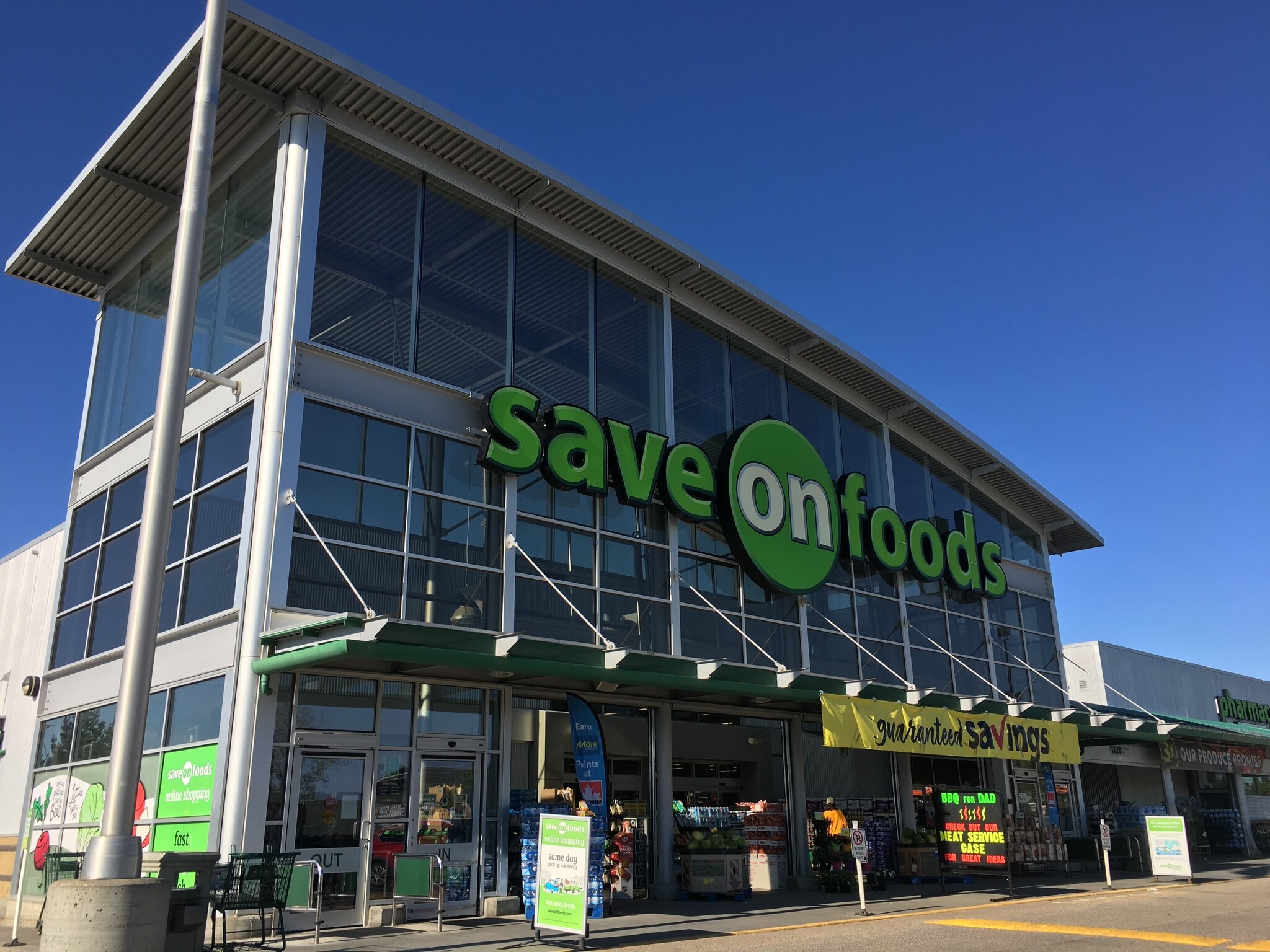 1040-1064 91st St, Edmonton, AB à vendre Photo du bâtiment- Image 1 de 1