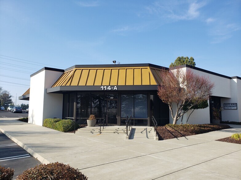 114 N Sunrise Ave, Roseville, CA à louer - Photo du bâtiment - Image 2 de 2