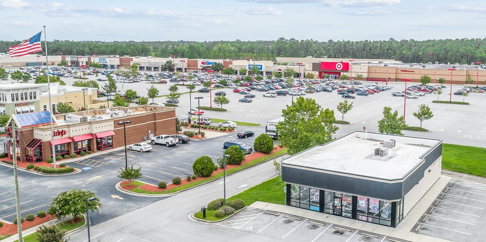 1305-1335 Western Blvd, Jacksonville, NC for lease - Building Photo - Image 3 of 6