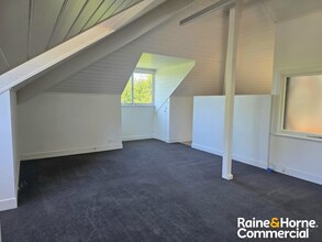 201 Leura Mall, Leura for lease Interior Photo- Image 2 of 4