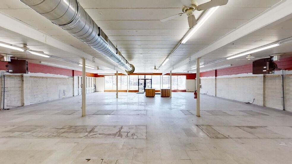 755 N Snelling Ave N, Saint Paul, MN à louer - Photo du bâtiment - Image 3 de 9